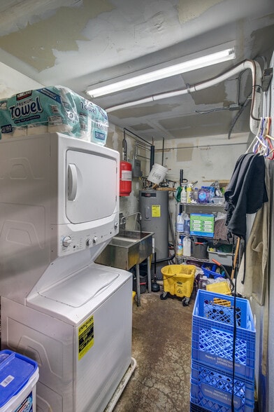 More Photos Of 798 Ocean Shores Blvd NW, Ocean Shores Bar For Sale