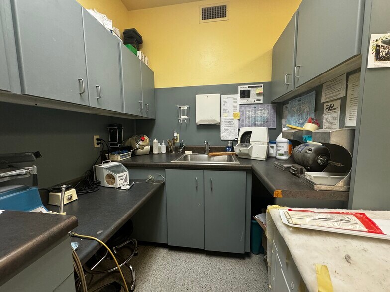 More Photos Of 3838 E Fort Lowell Rd, Tucson Medical For Sale