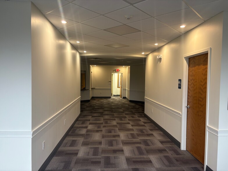 More Photos Of 1829 Maple Rd, Williamsville Medical For Lease