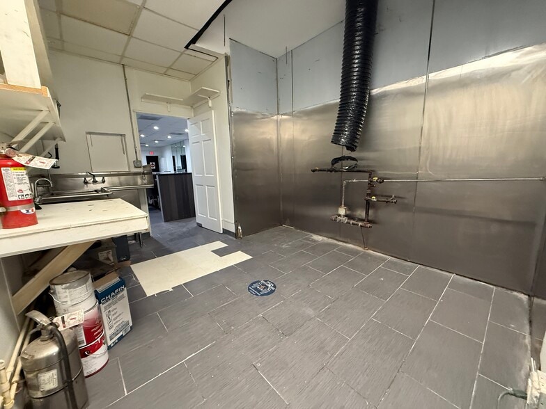 More Photos Of 7307 Georgia Ave NW, Washington Restaurant For Sale