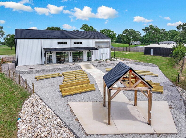 More Photos Of 1972 FM 857, Grand Saline Trailer Camper Park For Sale