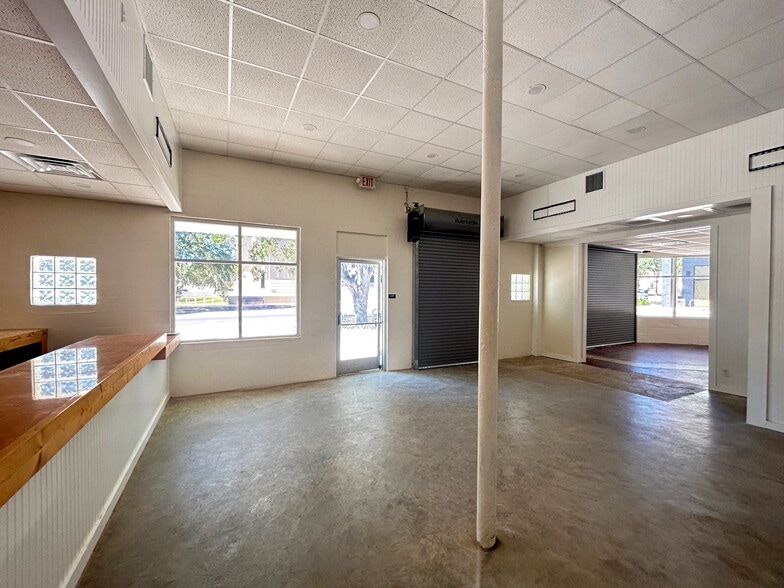 More Photos Of 223 S Main St, Gainesville Freestanding For Lease