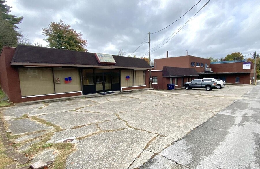 More Photos Of 426 W 4th St, London Warehouse For Sale