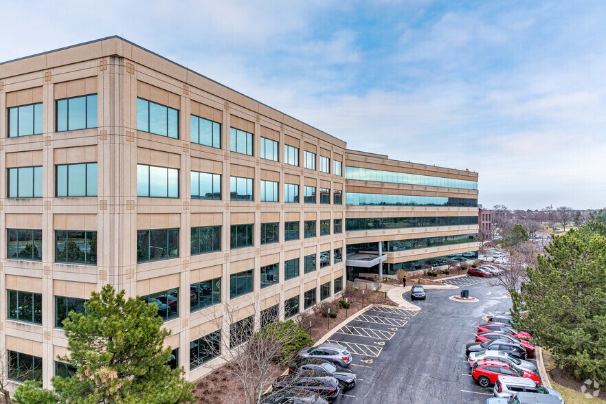 Primary Photo Of 2300 Cabot Dr, Lisle Office For Lease
