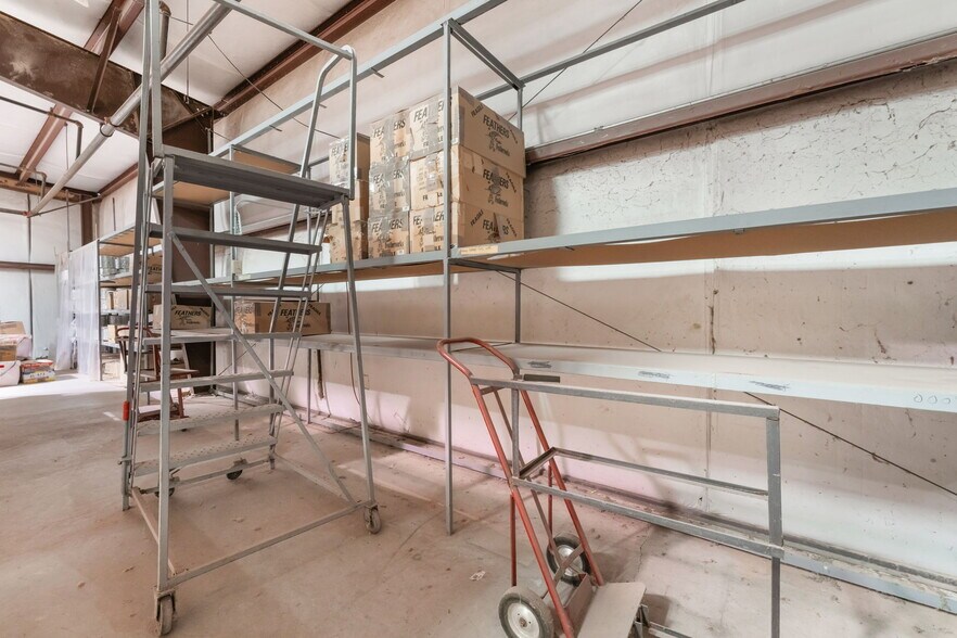 More Photos Of 480 Pat Ave, Overton Industrial For Sale