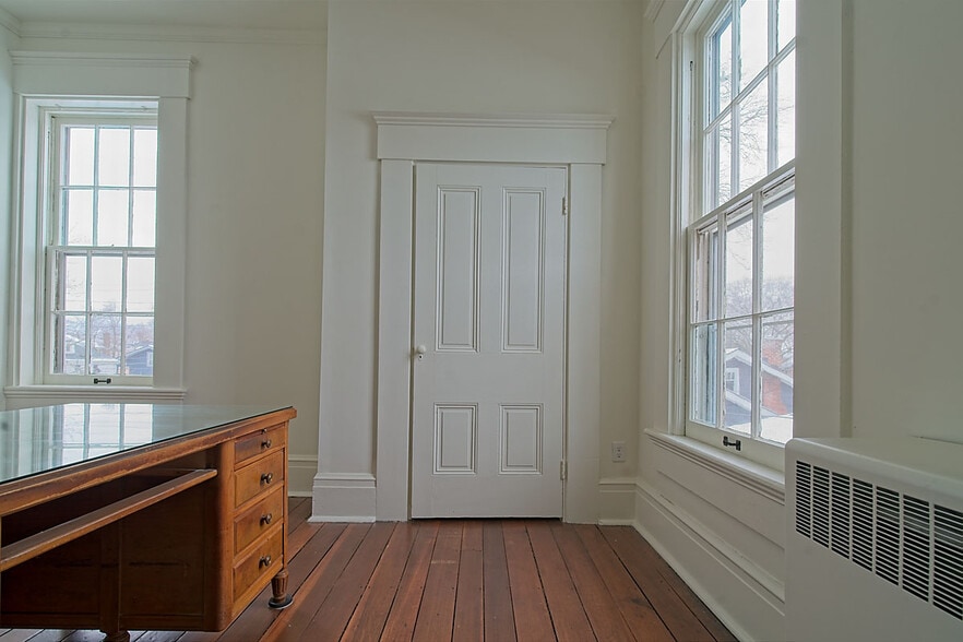 More Photos Of 314 W Main St, Troy Coworking Space