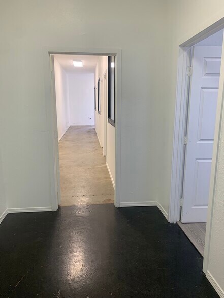 More Photos Of 445-475 S Arrowhead Ave, San Bernardino Research And Development For Lease