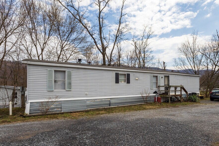 More Photos Of 1094 Chestnut St, Claysburg Manufactured Housing Mobile Home Park For Sale