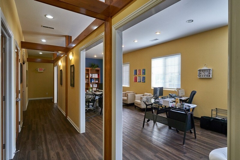 More Photos Of 5031 Forest Dr, New Albany Medical For Sale