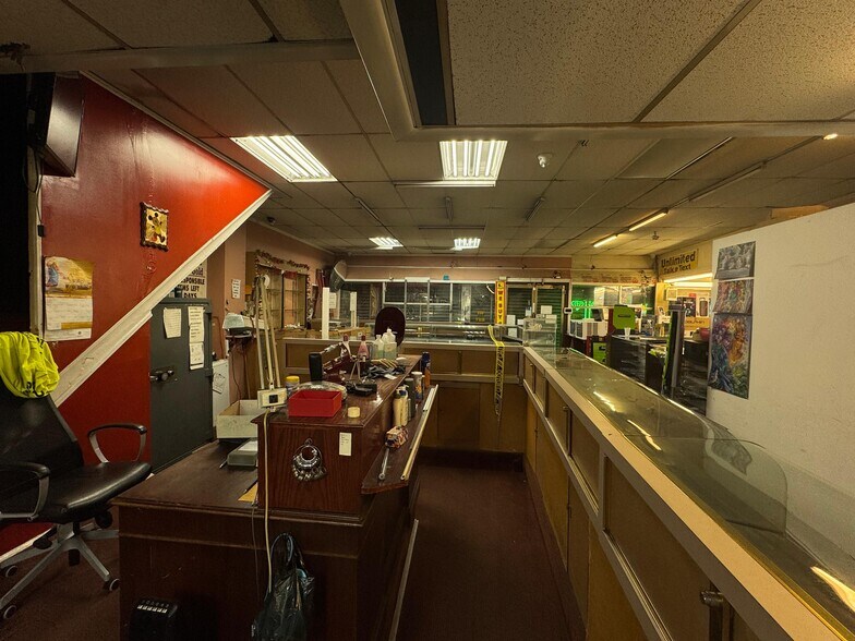 More Photos Of 3100 Kensington Ave, Philadelphia General Retail For Sale