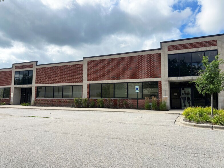 Primary Photo Of 50 Lakeview Pky, Vernon Hills Light Manufacturing For Lease