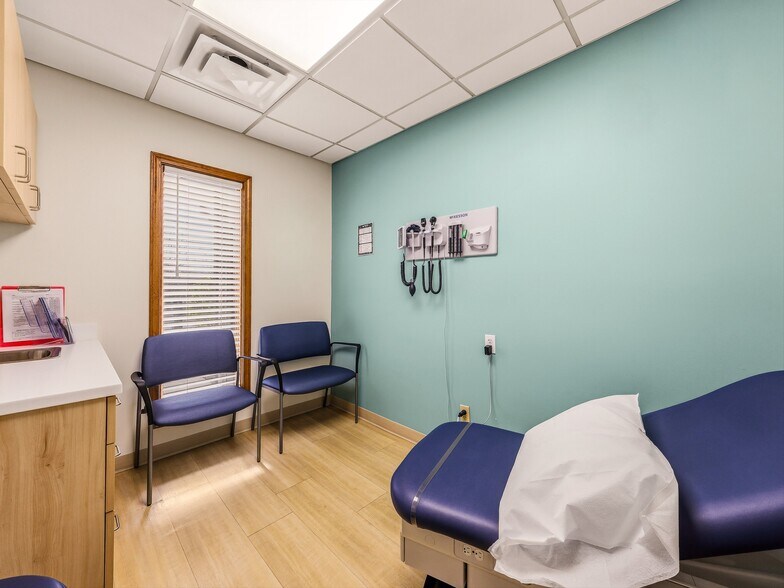 More Photos Of 6 Brooklet St, Asheville Medical For Sale