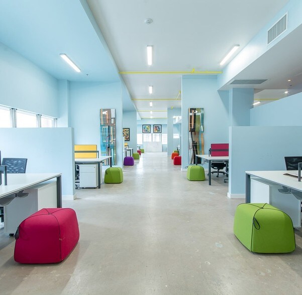 More Photos Of 211 N Ervay St, Dallas Office For Lease