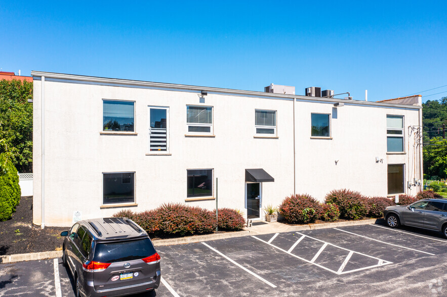 Primary Photo Of 424 E Elm St, Conshohocken Office For Lease