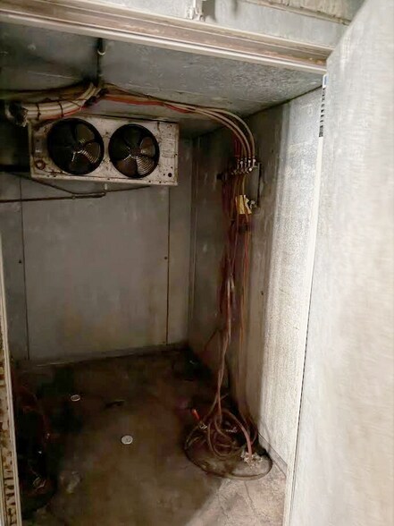 More Photos Of 342 Center Ave, Pittsburgh Storefront Retail Residential For Sale