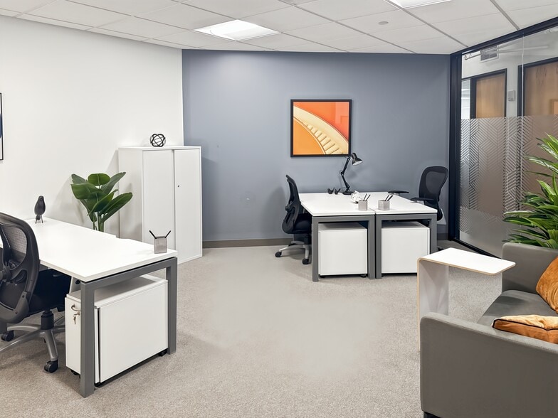 More Photos Of 4920 Roswell Rd NE, Atlanta Coworking Space