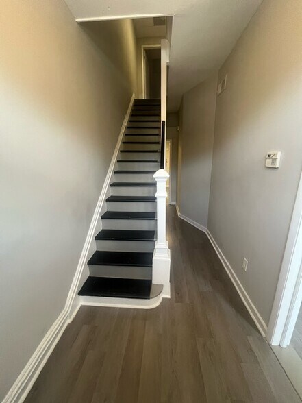 More Photos Of 2302 W Main St, Richmond Office For Lease