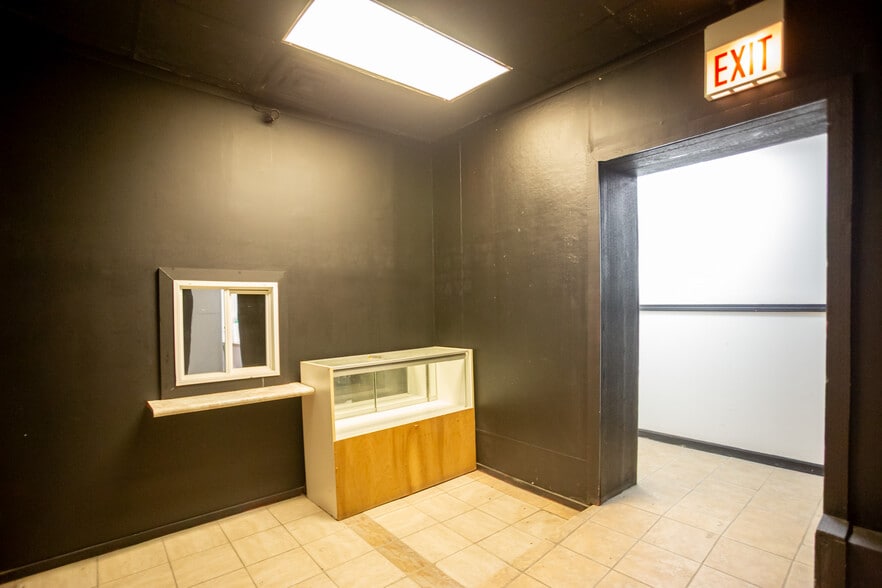 More Photos Of 5401-5403 W Madison St, Chicago Storefront Retail Residential For Sale