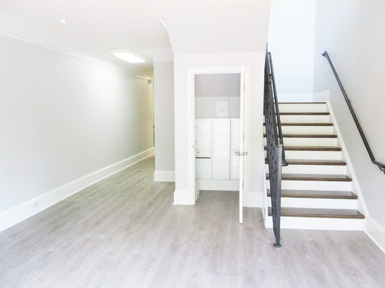 More Photos Of 4080 McGinnis Ferry Rd, Alpharetta Office For Lease