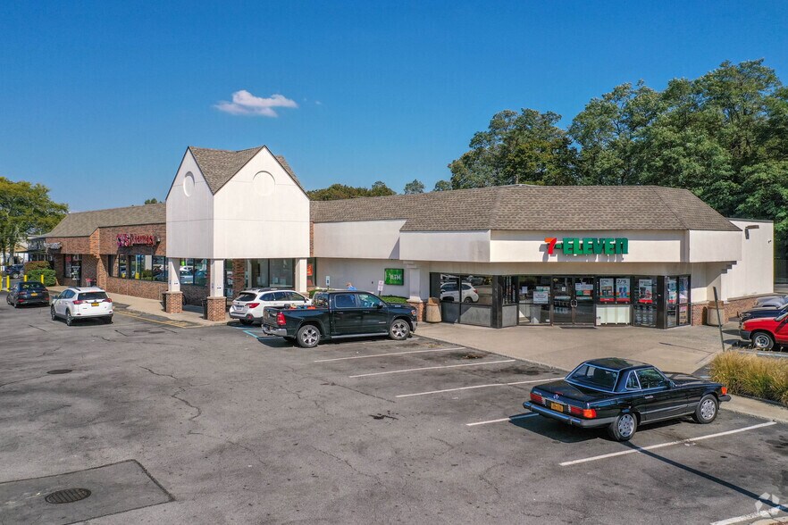 More Photos Of 206-216 Glen Cove Ave, Glen Cove Unknown For Lease