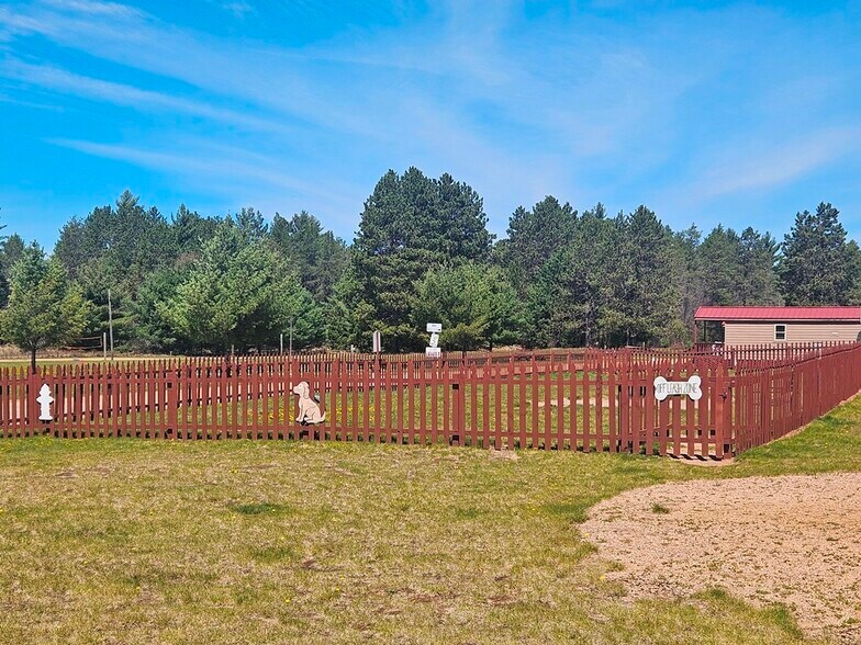 More Photos Of 4702 Hi Pines Ln, Eagle River Trailer Camper Park For Sale