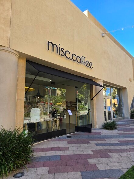 More Photos Of 520-550 Deep Valley Dr, Rolling Hills Estates Unknown For Lease