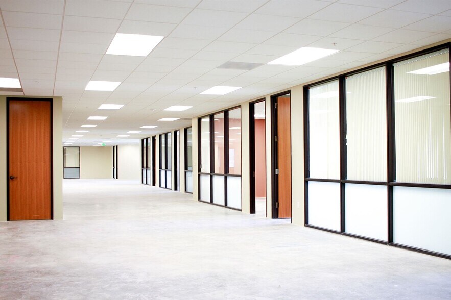 More Photos Of 28515 Westinghouse Pl, Valencia Office For Lease