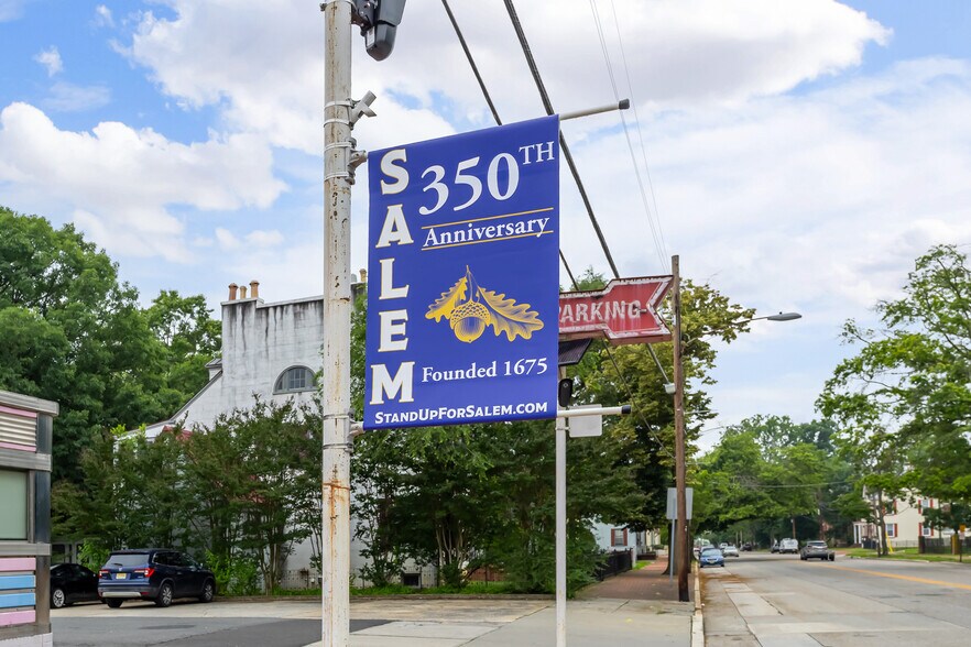 More Photos Of 113 W Broadway, Salem Restaurant For Sale