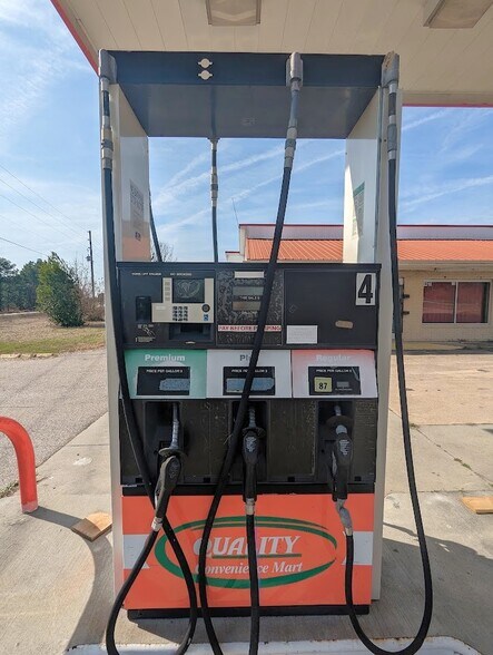 More Photos Of 2210 N US 1 Hwy, Marston Service Station For Sale