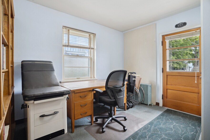 More Photos Of 107 E Madison St, Mount Pleasant Healthcare For Sale