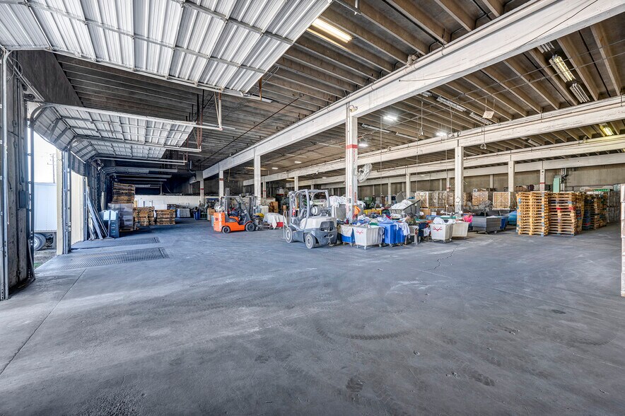 More Photos Of 1234 Kress St, Houston Warehouse For Lease
