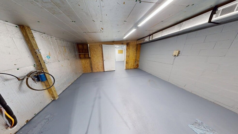More Photos Of 1541 State Route 7, Gallipolis Flex For Lease