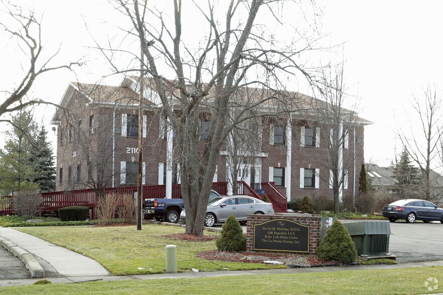 More Photos Of 2110 Enterprise St SE, Grand Rapids Office Residential For Lease