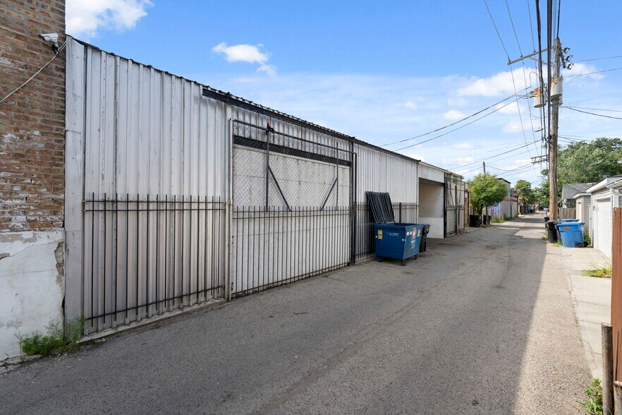 More Photos Of 3441-3445 N Pulaski Rd, Chicago Storefront Retail Office For Sale