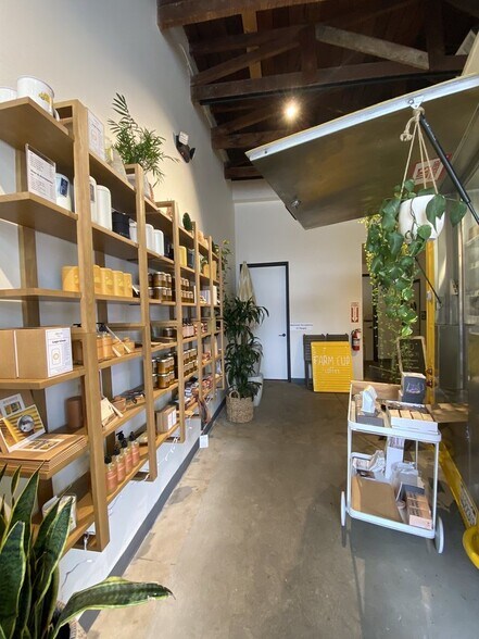 More Photos Of 7748 Santa Monica Blvd, West Hollywood General Retail For Sale