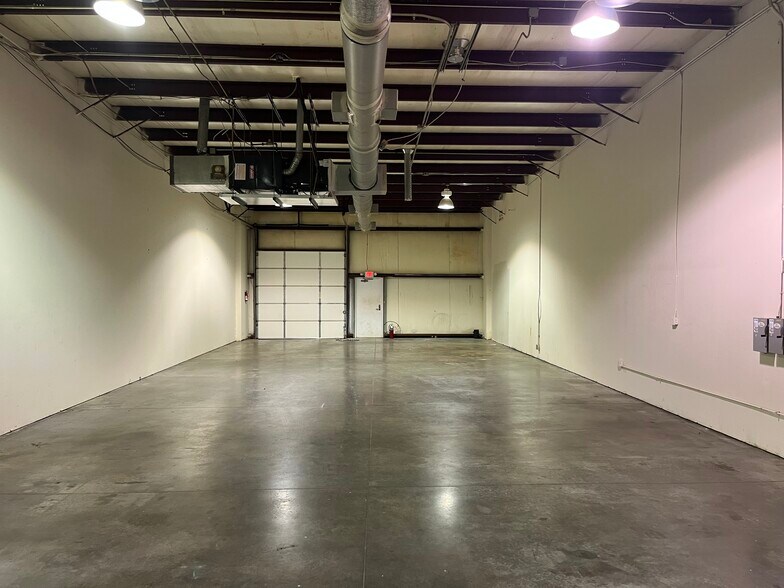 More Photos Of 128 Overhill Dr, Mooresville Light Distribution For Lease