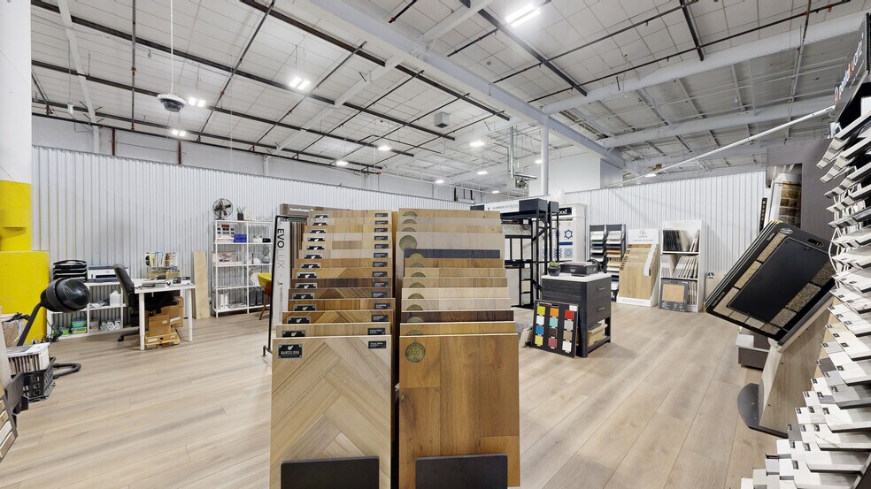 More Photos Of 5180 Fox St, Denver Warehouse For Lease