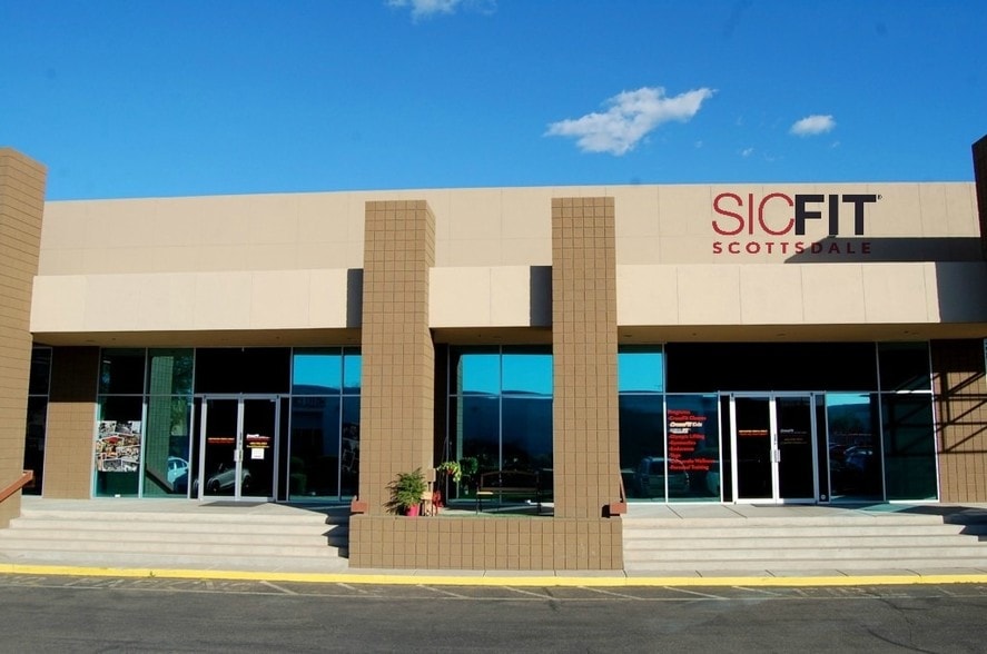 More Photos Of 14885 N 83rd Pl, Scottsdale Showroom For Lease