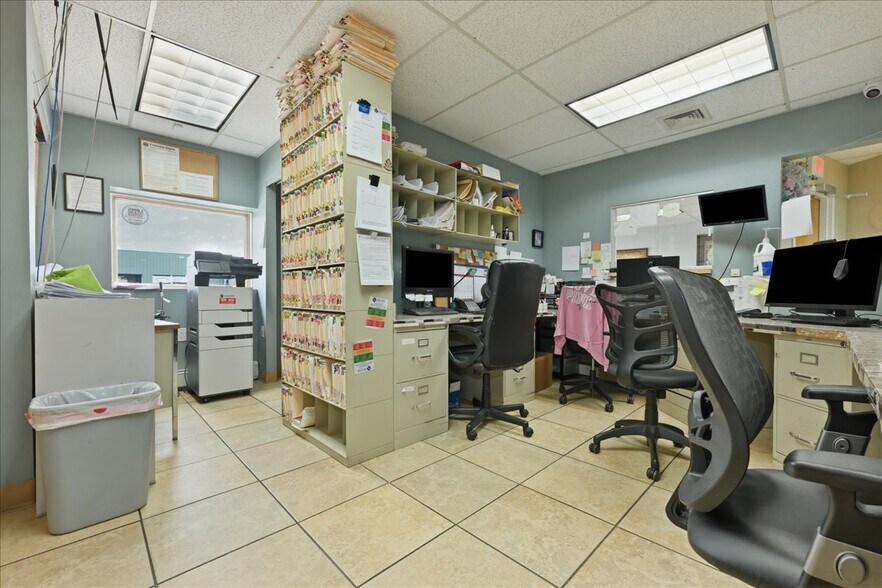More Photos Of 3 California Pl S, Island Park Medical For Sale