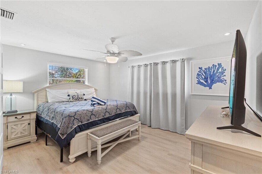 More Photos Of 423 Lazy Way, Fort Myers Beach Apartments For Sale