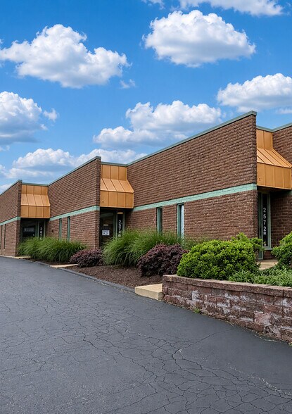 More Photos Of 2560-2576 Metro Blvd, Maryland Heights Flex For Sale