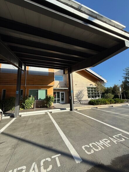 More Photos Of 5234 Little Rd, New Port Richey Medical For Lease