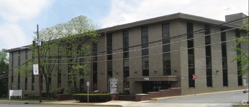 More Photos Of 799 Bloomfield Ave, Verona Medical For Lease