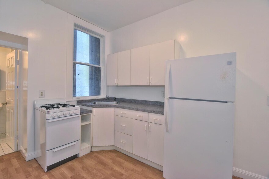 More Photos Of 135-139 8th St, San Francisco Apartments For Sale