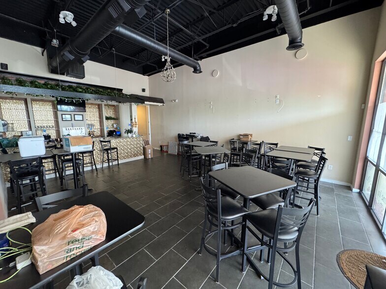 More Photos Of 14799-14833 Lebanon Rd, Old Hickory Freestanding For Lease