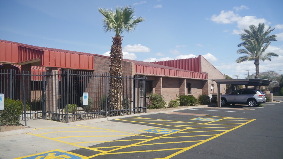Primary Photo Of 8618 N 35th Ave, Phoenix Medical For Lease