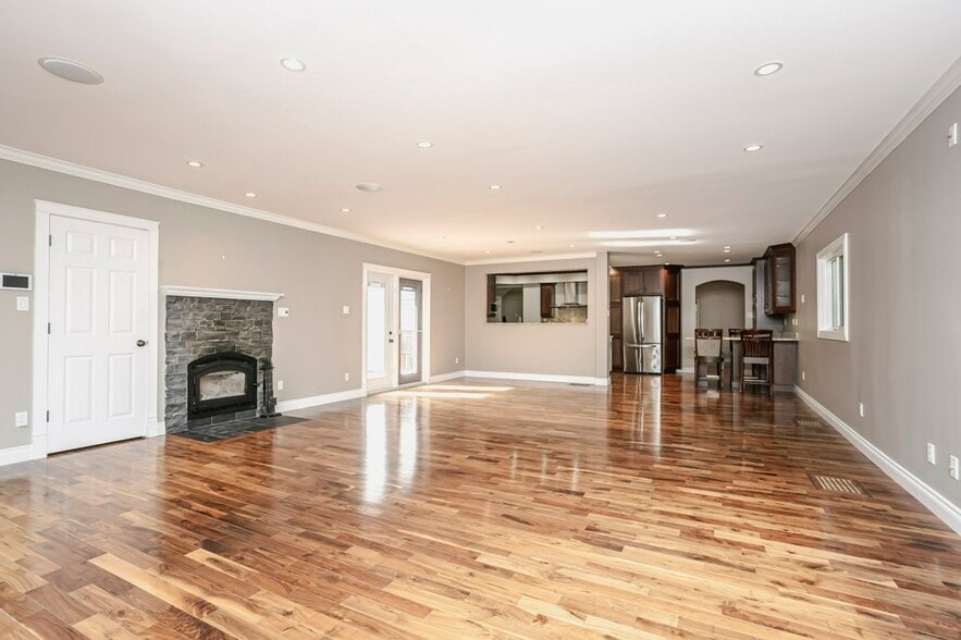 More Photos Of 9119 117 St NW, Edmonton Apartments For Sale