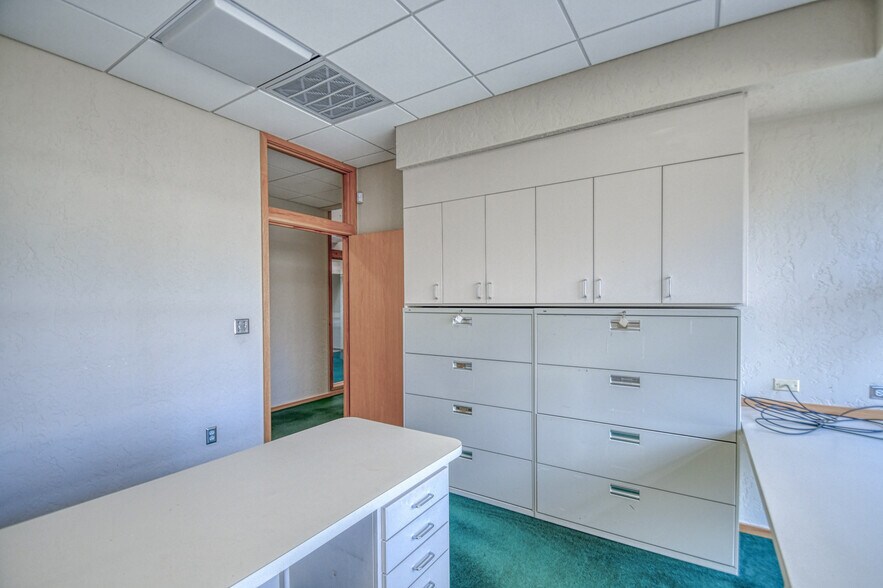 More Photos Of 3280 Marshall Ave, Norman Office For Sale