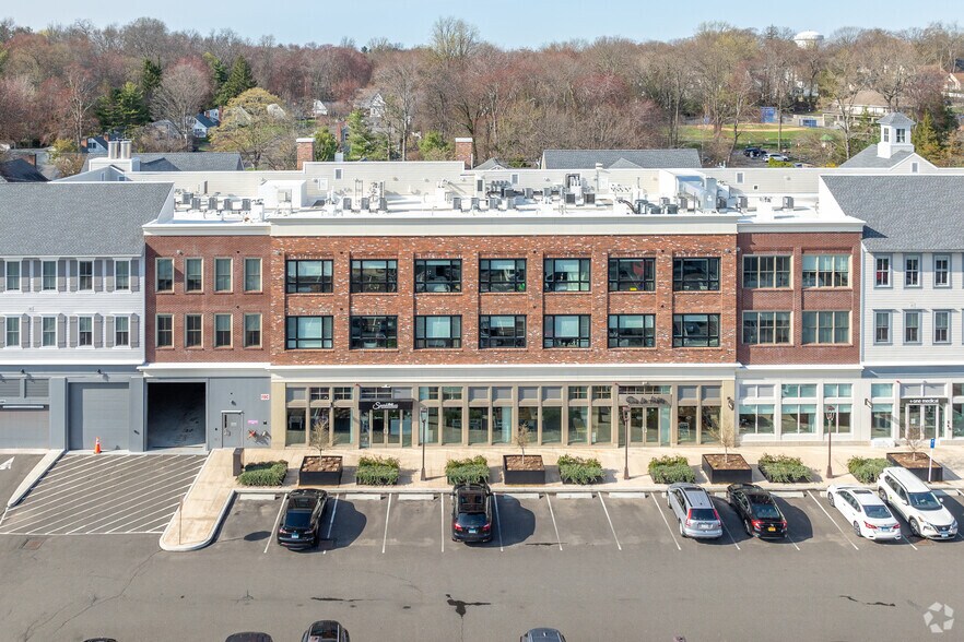 More Photos Of 102 Heights Rd, Darien Apartments For Lease