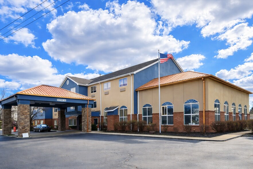 Primary Photo Of 11160 Dowlin Dr, Sharonville Hotel For Sale